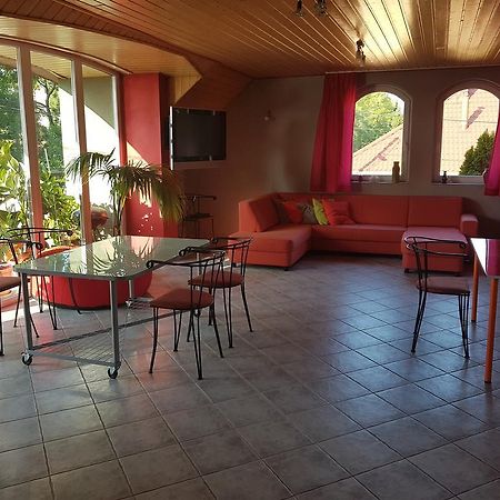 Szigeti Apartmanhaz Pécs Exterior foto